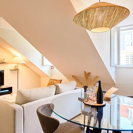 Ando Living - Augusta House *