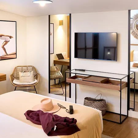 Ando Living - Augusta House Apartment