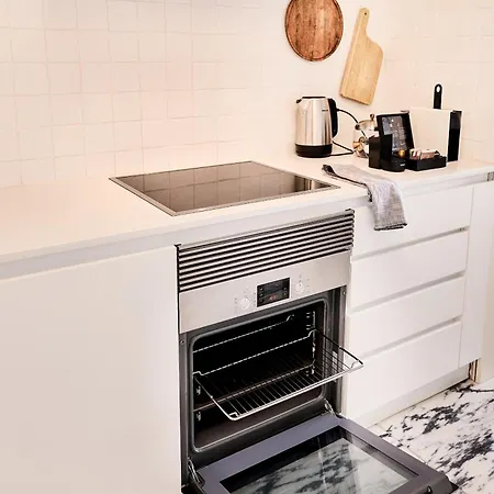 Ando Living - Augusta House *