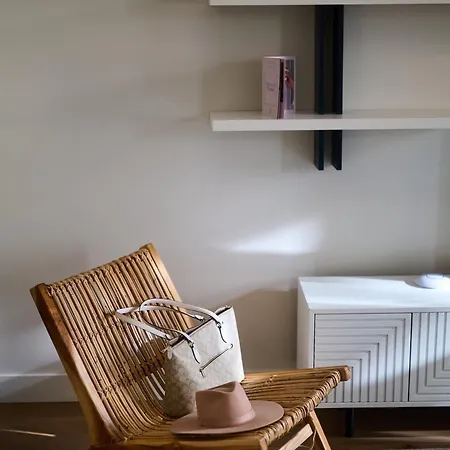 Ando Living - Augusta House 4*