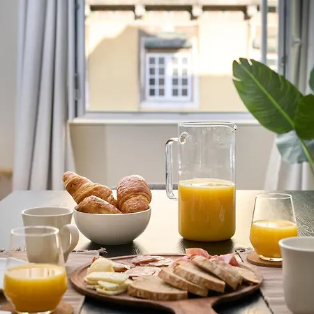 Ando Living - Augusta House *