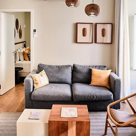 Ando Living - Augusta House Appartement