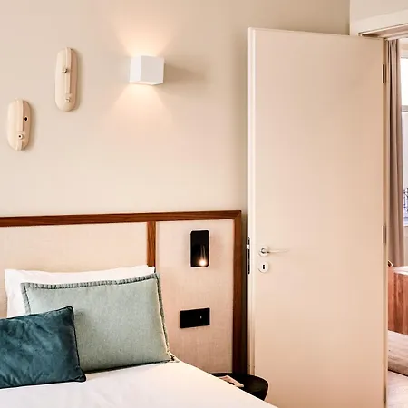 Ando Living - Augusta House 4*