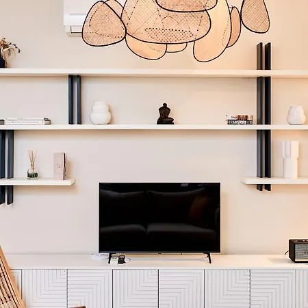 Ando Living - Augusta House
