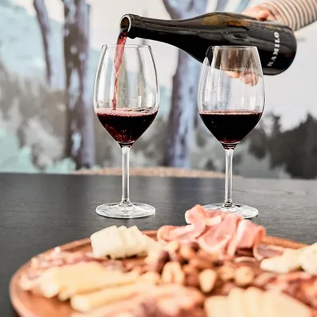 Ando Living - Augusta House Appartement