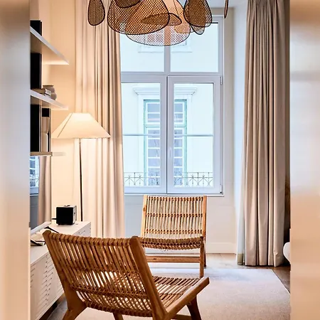 Ando Living - Augusta House Aparthotel 4*