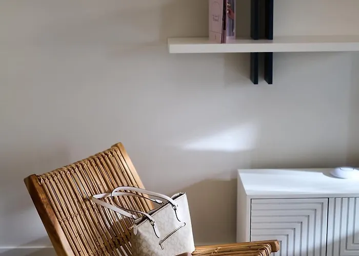 Ando Living - Augusta House *