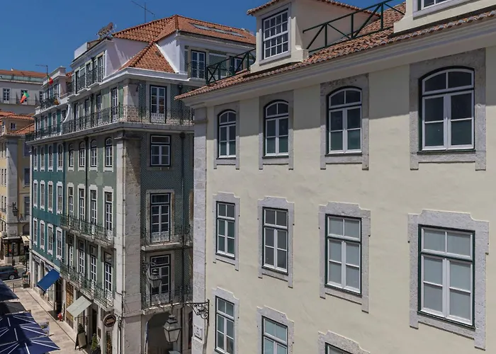 Ando Living - Augusta House Apartment *