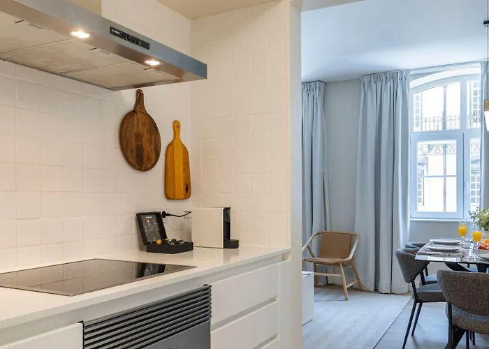 Ando Living - Augusta House *