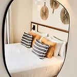 Aparthotel Ando Living - Augusta House 4*